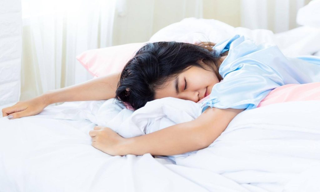 những kiểu ngủ thường gặp của người hay thay đổi tư thế