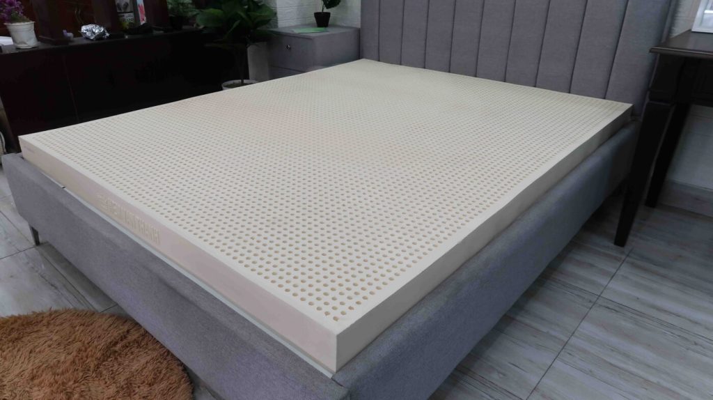 giá nệm cao su vạn thành 1m2x2m 