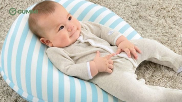 Gối cho bé bú là gì? Công dụng và những lưu ý khi mua hàng