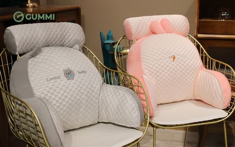 Gối tựa lưng văn phòng - Bí quyết cho ngày làm việc thoải mái 2 Gối hỗ trợ giảm áp lực lên vùng cổ, vai và lưng khi ngồi lâu