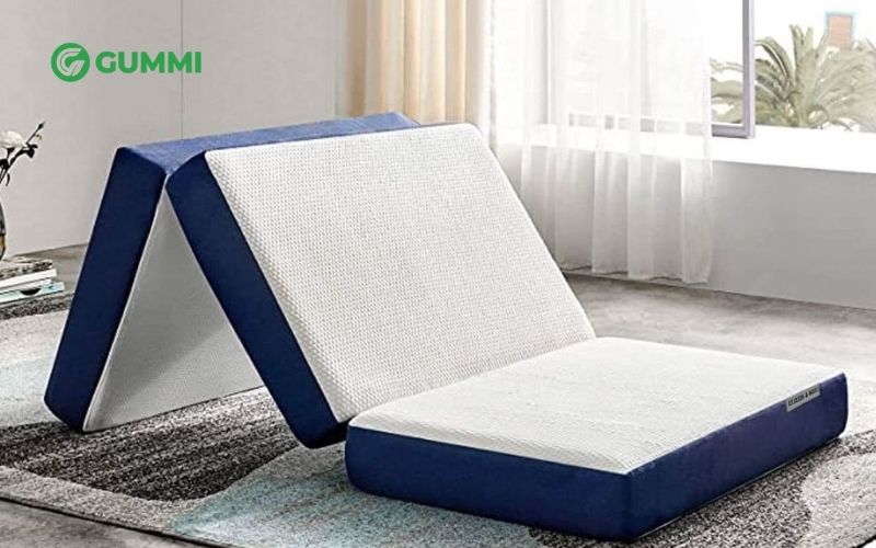 Nệm cao su non thiết kế gấp 3 rất tiện dụng và dễ vận chuyển