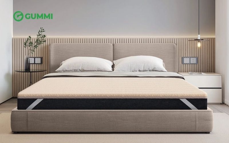 Tấm bảo vệ giúp hạn chế bụi bẩn, mồ hôi thấm vào nệm gây mốc