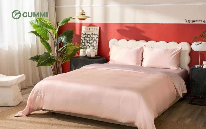 Hướng dẫn chọn chăn ga gối cho người mệnh Hỏa thu hút may mắn 4 Bộ ga gối tencel màu hồng Goodnight Luxsilk