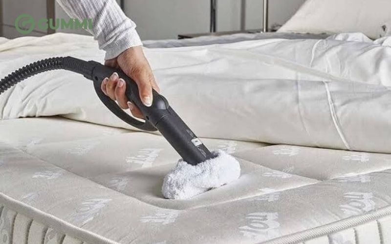 Hút bụi bề mặt nệm 3-6 tháng/ lần