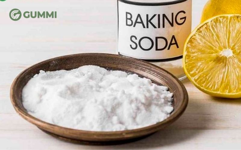 Cam và baking soda là những nguyên liệu tẩy nệm hiệu quả