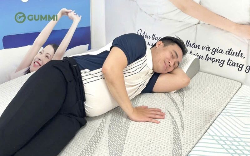 Tư thế ngủ có ảnh hưởng đáng kể đến tình trạng trào ngược dạ dày