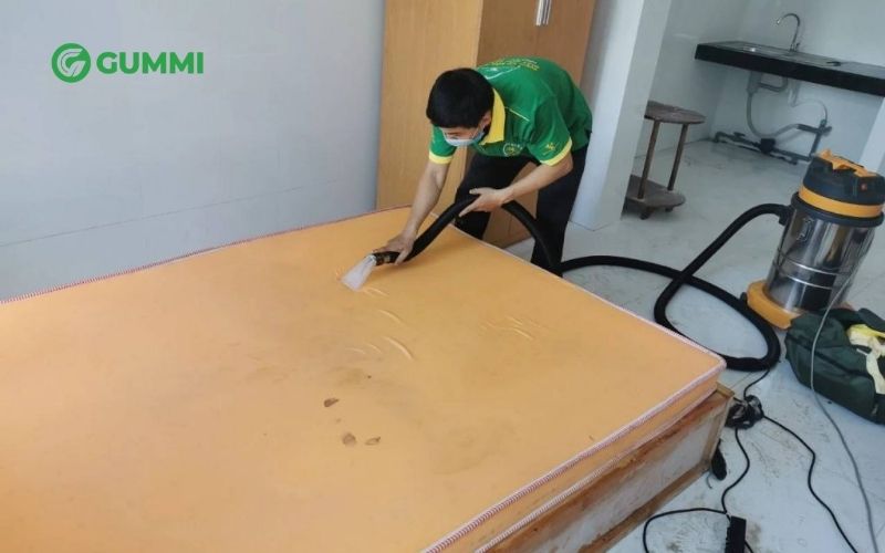 Sai lầm phổ biến nhất khi sử dụng dịch vụ giặt nệm cao su là không tìm hiểu kỹ