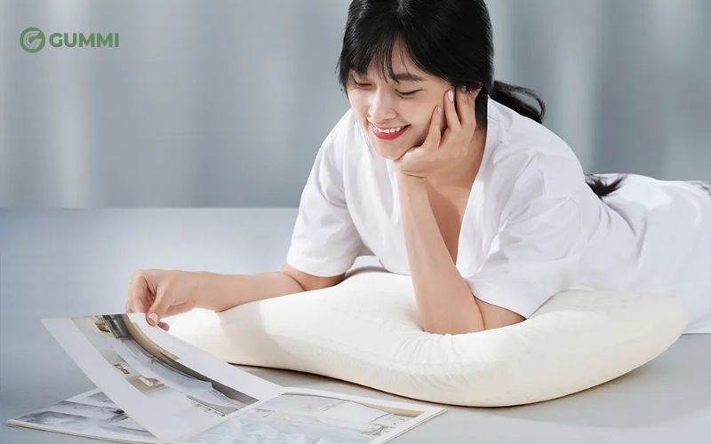 Gối cho người thoát vị đĩa đệm Gummi Cookie