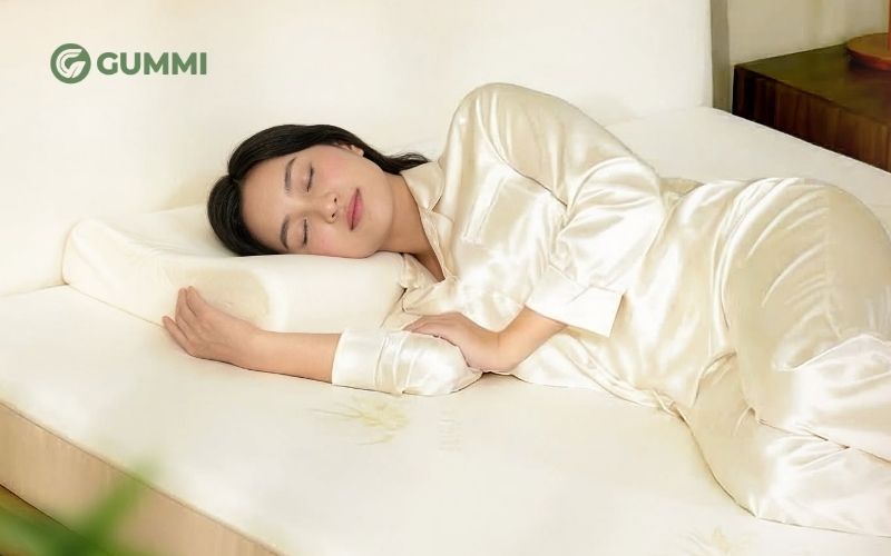 Sử dụng gối phù hợp sẽ giúp giảm bớt cơn đau lưng
