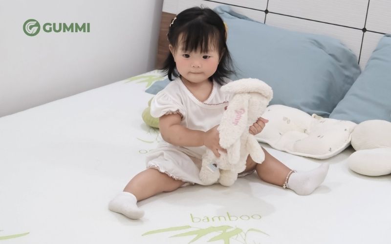 Chọn nệm cho bé gái phù hợp sẽ giúp con ngủ ngon hơn vào mỗi tối
