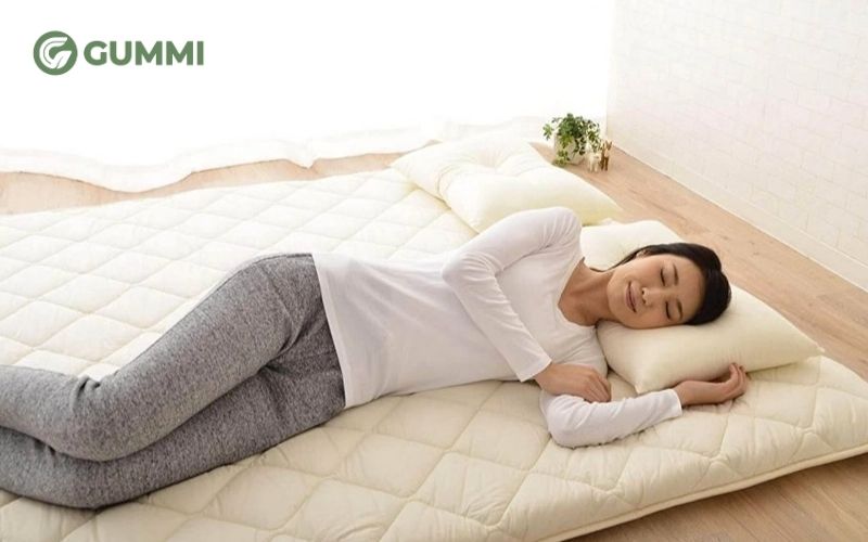 Nệm cao su non nằm có đau lưng không? Giải đáp chi tiết 3 Nệm cao su non có nhiều ưu điểm đem lại cảm giác thoải mái cho người nằm