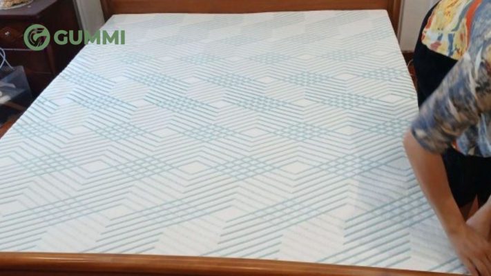 Cắt nệm cao su tại nhà