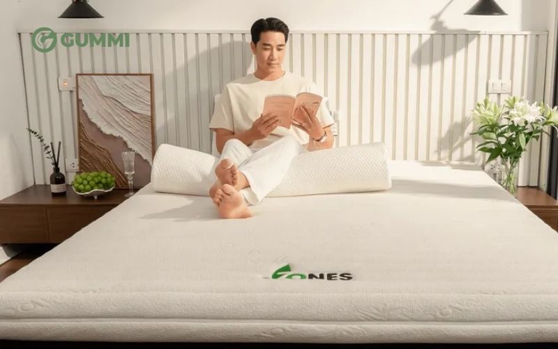 Nệm 1m8 dành cho đối tượng nào? Cập nhật bảng giá nệm 1m8 2 Nệm 1m8 giúp phòng ngủ master thêm sang trọng và hài hòa