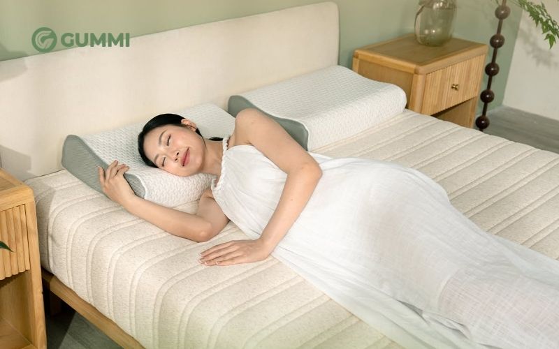 Nệm cao su nổi bật với độ đàn hồi và nâng đỡ cơ thể tốt