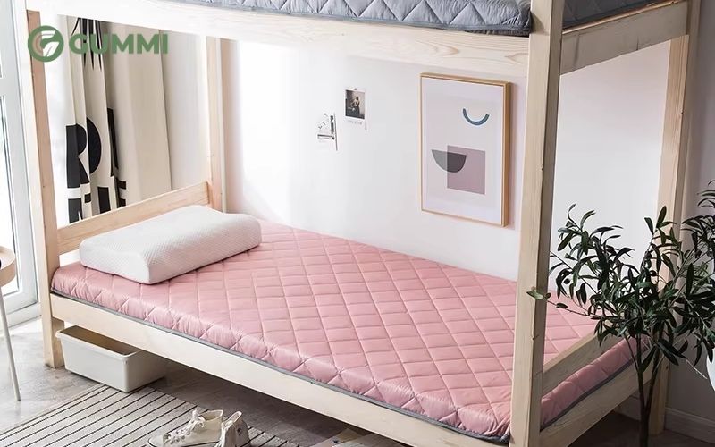 Nên sử dụng ga chống thấm cho đệm ký túc xá