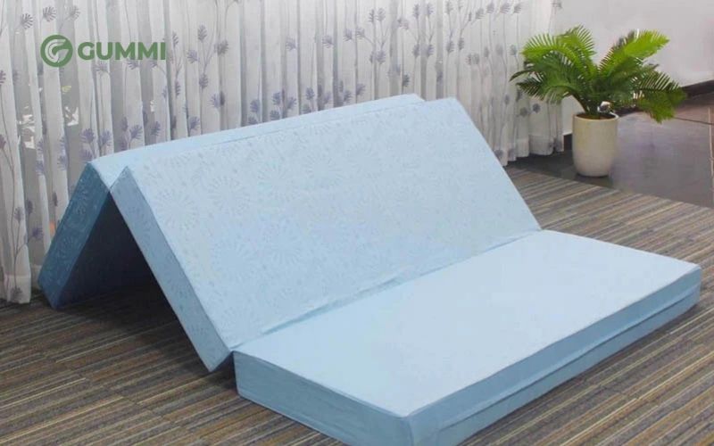 Nệm PE giá rẻ, nhẹ nhưng độ đàn hồi và độ bền không cao