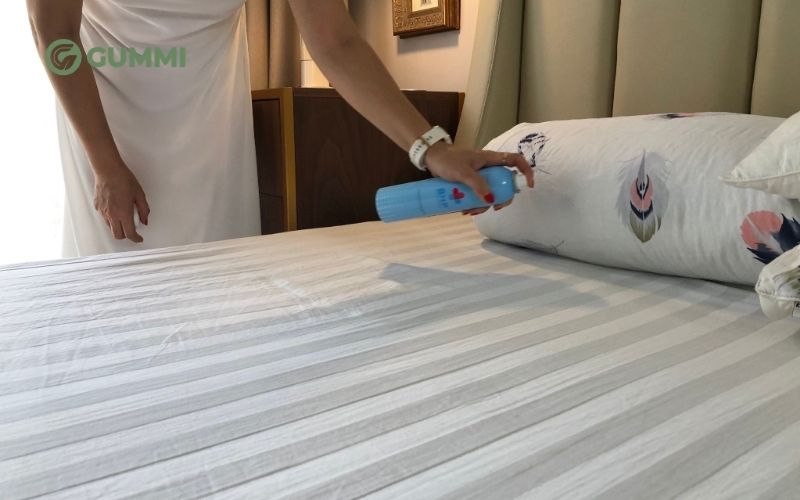 Hướng dẫn vệ sinh nệm đúng cách giúp nệm sạch như mới 4 Sử dụng tinh dầu để tạo hương thơm cho nệm