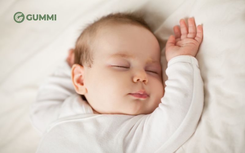 Trẻ sơ sinh nằm nệm được không? Cảnh báo cha mẹ cần biết 5 Trẻ trên 6 tháng tuổi nên sử dụng nệm có độ cứng trung bình