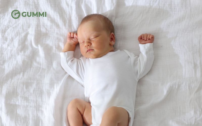 Trẻ sơ sinh nằm nệm được không? Cảnh báo cha mẹ cần biết 4 Trẻ 3-6 tháng tuổi có thể sử dụng nệm cứng đạt chuẩn