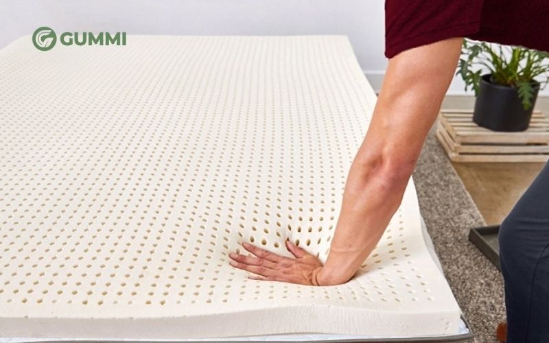 Nệm cao su non 3cm thường được làm từ PU Foam có cấu trúc bọt khí