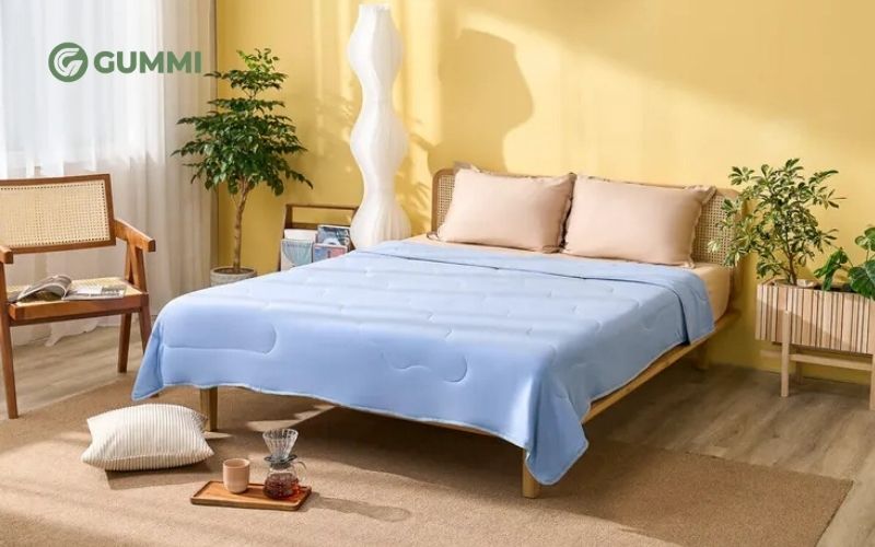 Trẻ sơ sinh nằm nệm bị nóng lưng: Nguyên nhân và 10 cách khắc phục hiệu quả 3 Cách hạn chế tình trạng trẻ sơ sinh nằm nệm bị nóng lưng - Sử dụng chăn ga gối nệm thoáng khí