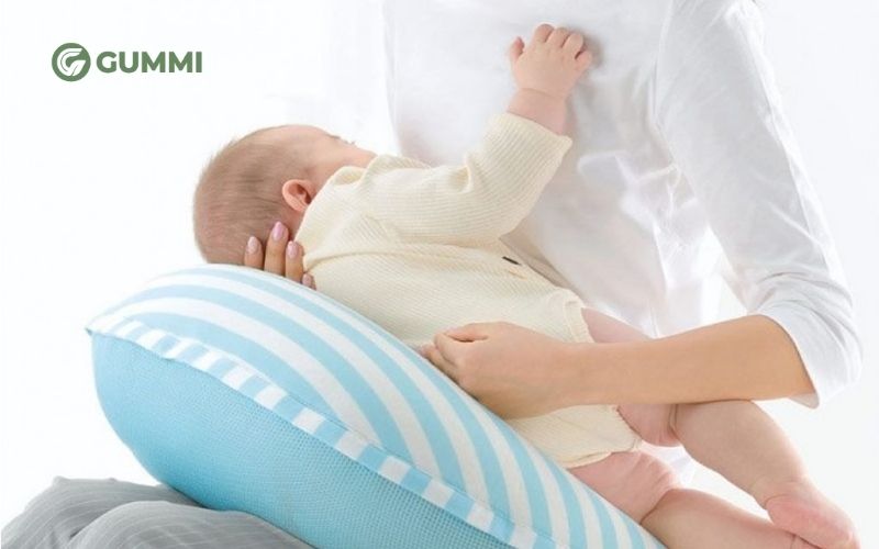 Giúp mẹ thoải mái hơn trong những cữ bú kéo dài
