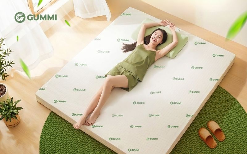 Khi so sánh về khả năng chống cháy, nệm cao su thiên nhiên thường có lợi thế hơn