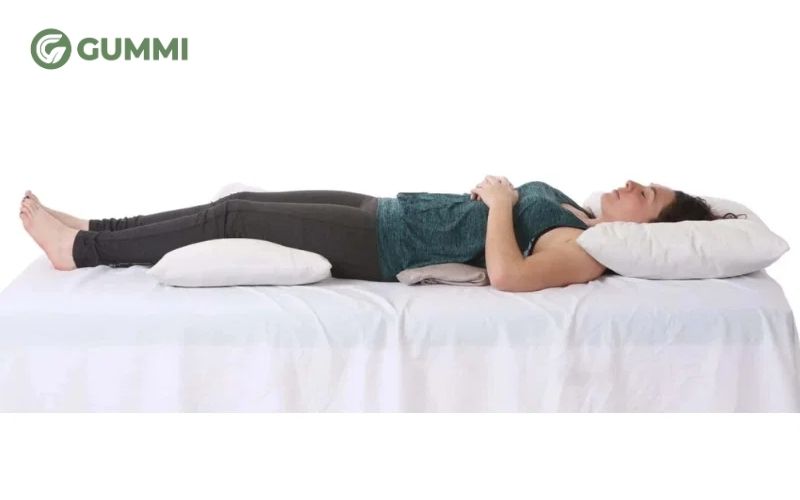 Cần điều chỉnh tư thế nằm để tránh võng lưng